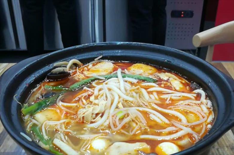 佳璐过桥米线加盟