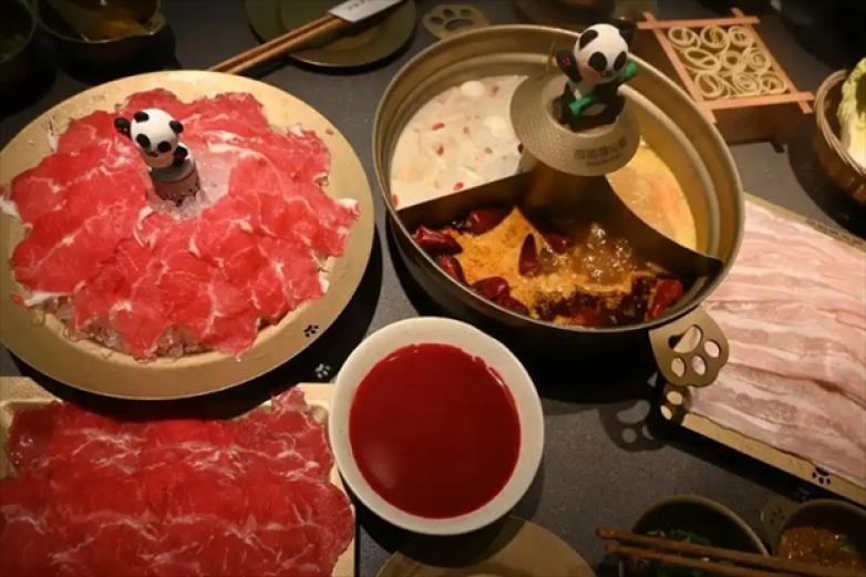 爱上熊猫火锅加盟