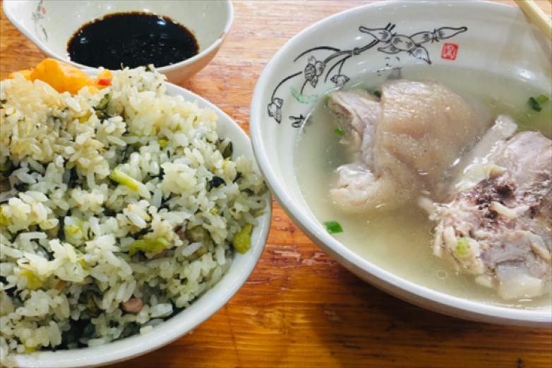 蜀中客川菜加盟