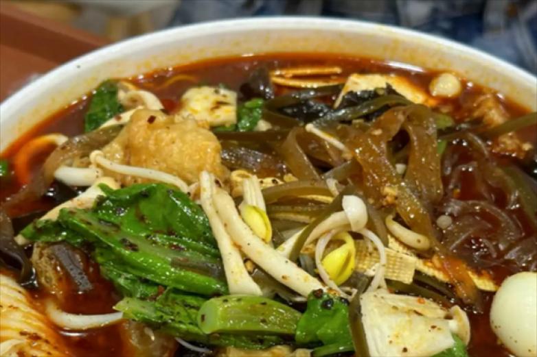 苏小麻辣烫加盟