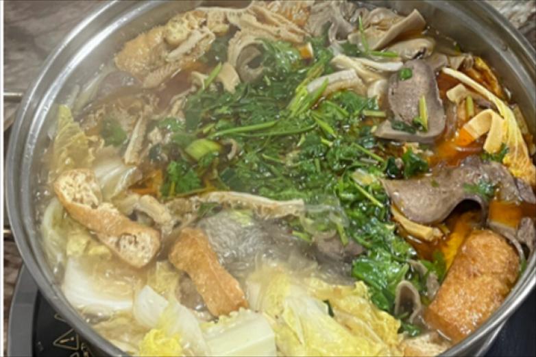 馋猫特色烤肉拌饭加盟