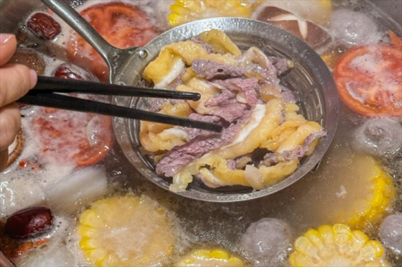 蜀川行火锅加盟