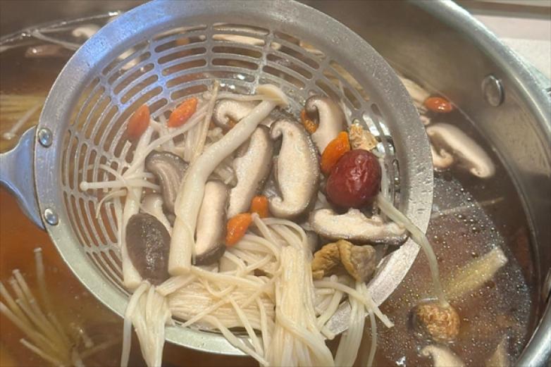  渝乾老火锅加盟