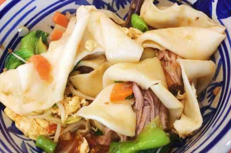 巴盟铁锅焖面加盟