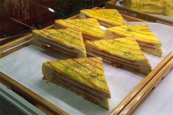 年年面包店