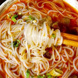 花溪巷牛肉粉