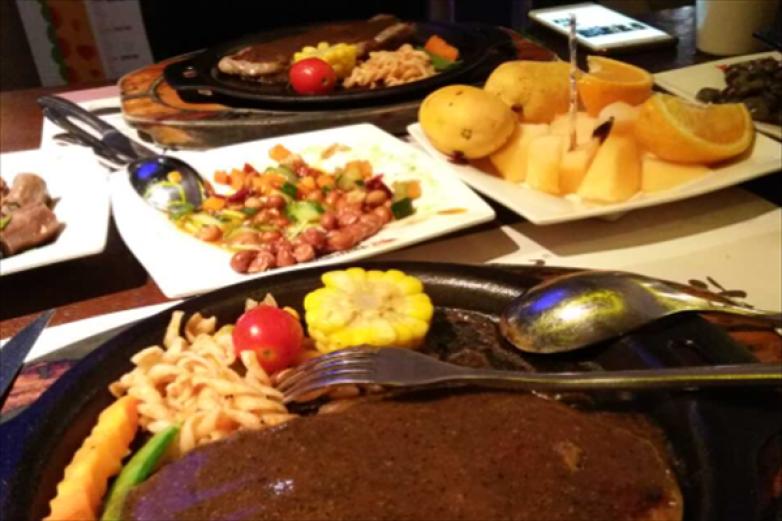 云杉膳好西餐加盟