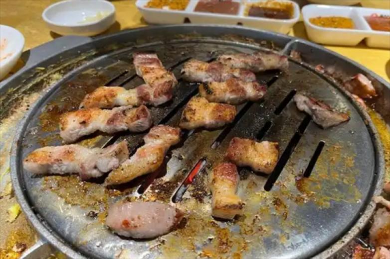 比爾自助烤肉加盟