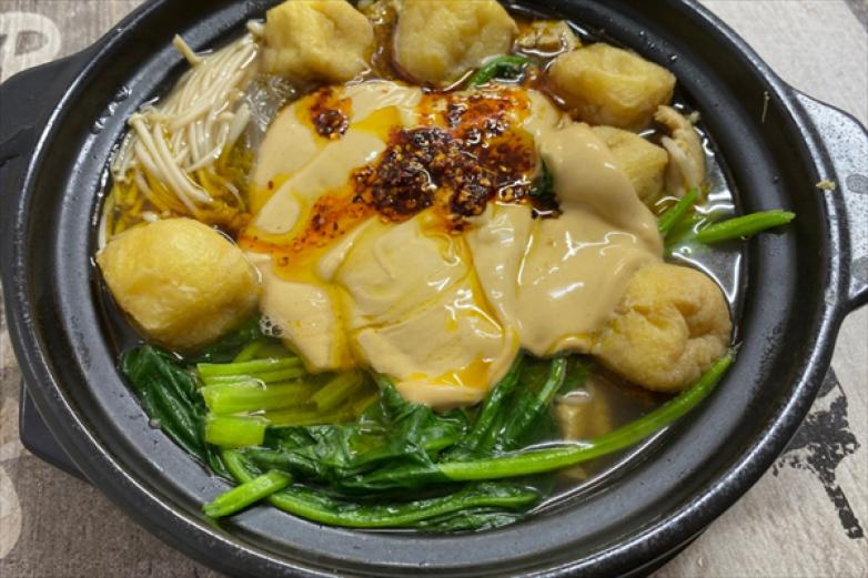 雄赳赳麻辣燙加盟