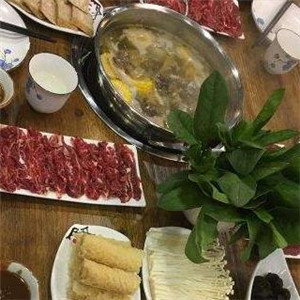 遇见翡翠重庆老火锅