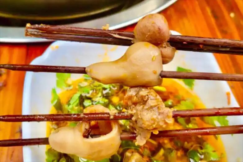 小郡肝串串香麻辣香锅加盟