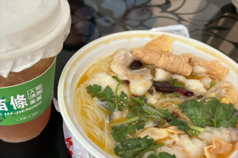 老舅舅麻辣宽粉加盟