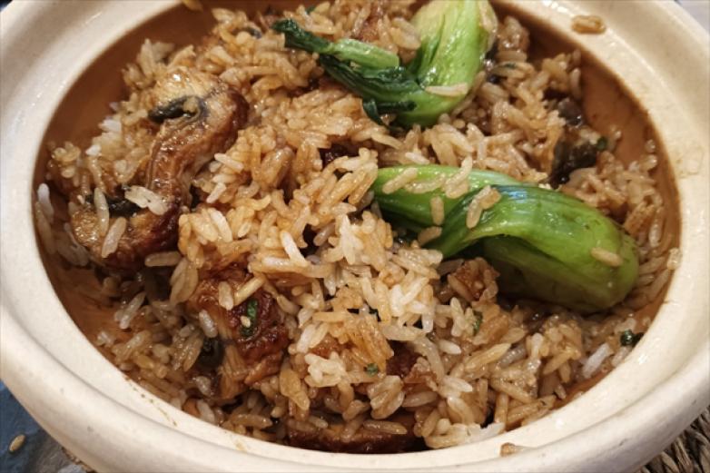 伯爵喔喔爆汁鸡饭加盟