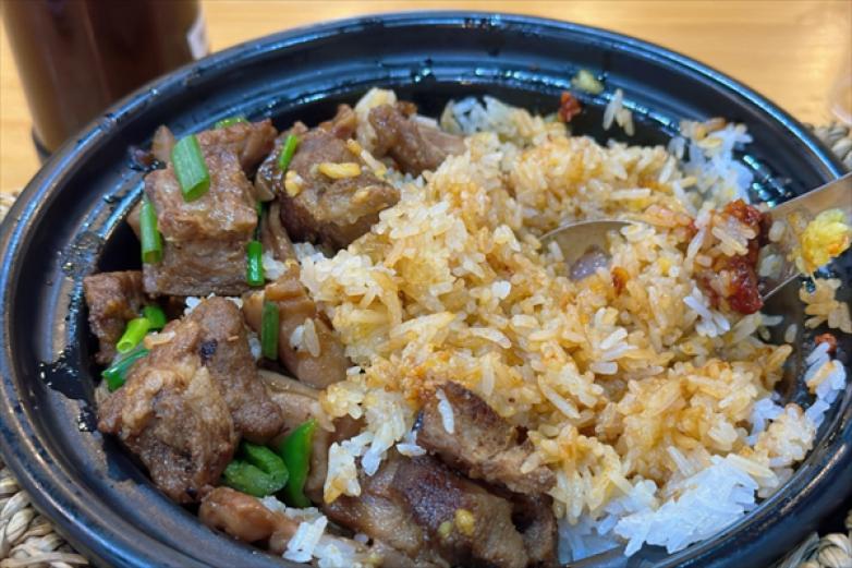 布小布烤肉拌饭加盟