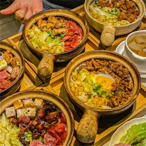 聚香煲仔饭