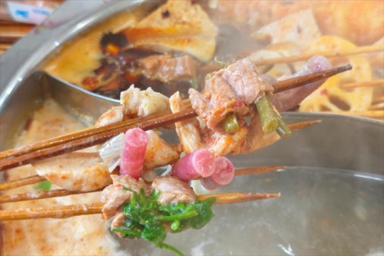  佰牛王麻辣烫加盟