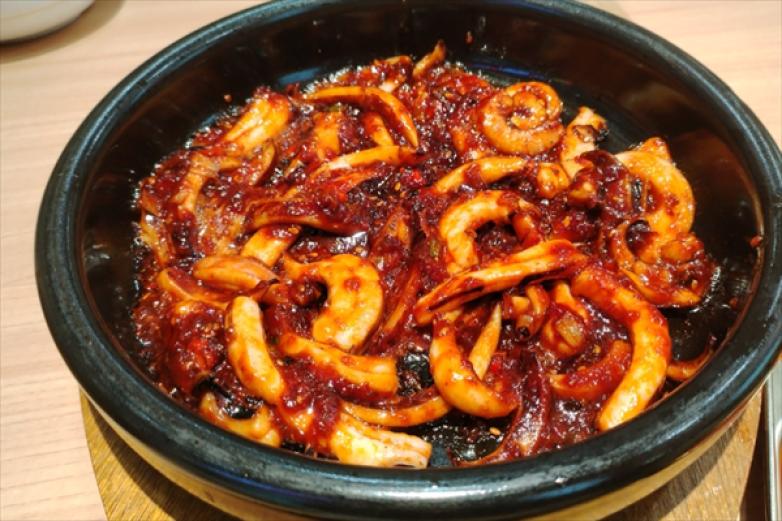 乐百味烤肉拌饭加盟