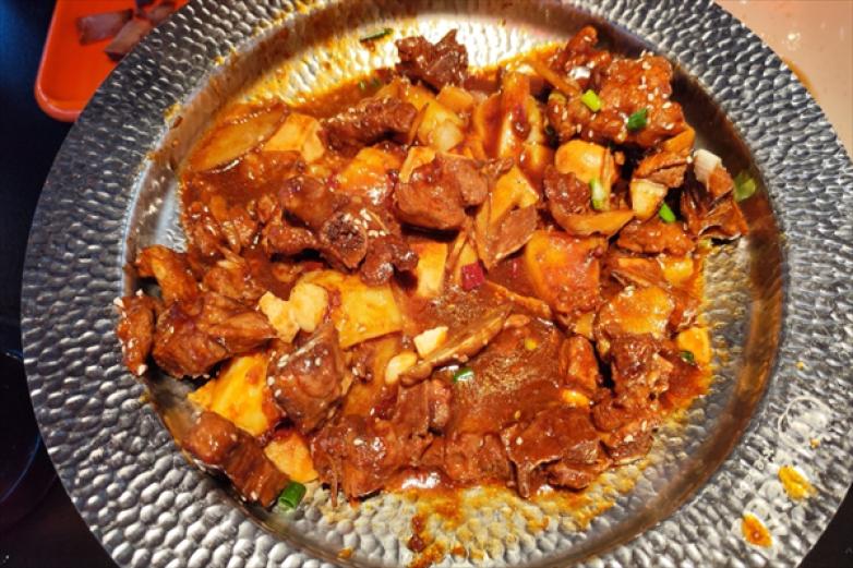 小诸葛排骨米饭加盟