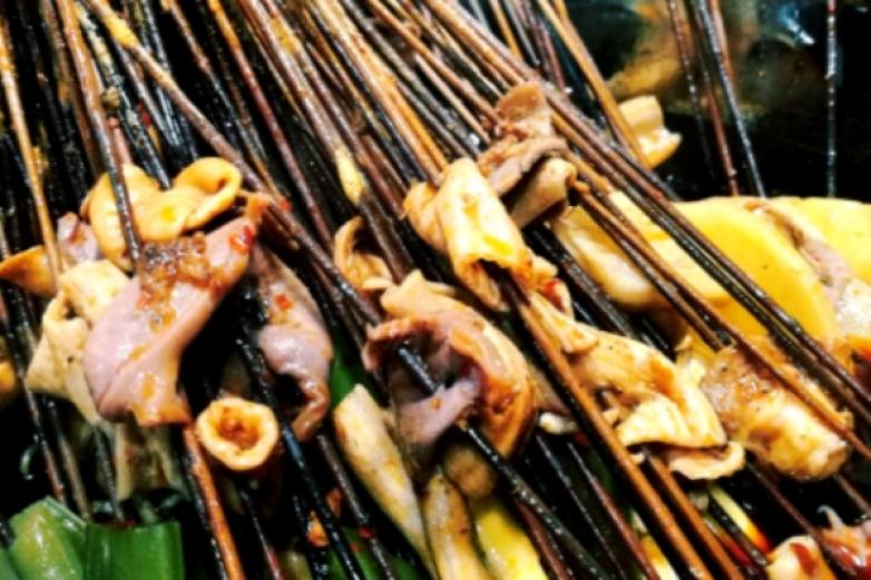 微笑串串香加盟